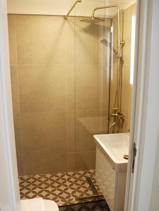 Mina City Center Apartment Amzei Bukarest Kültér fotó